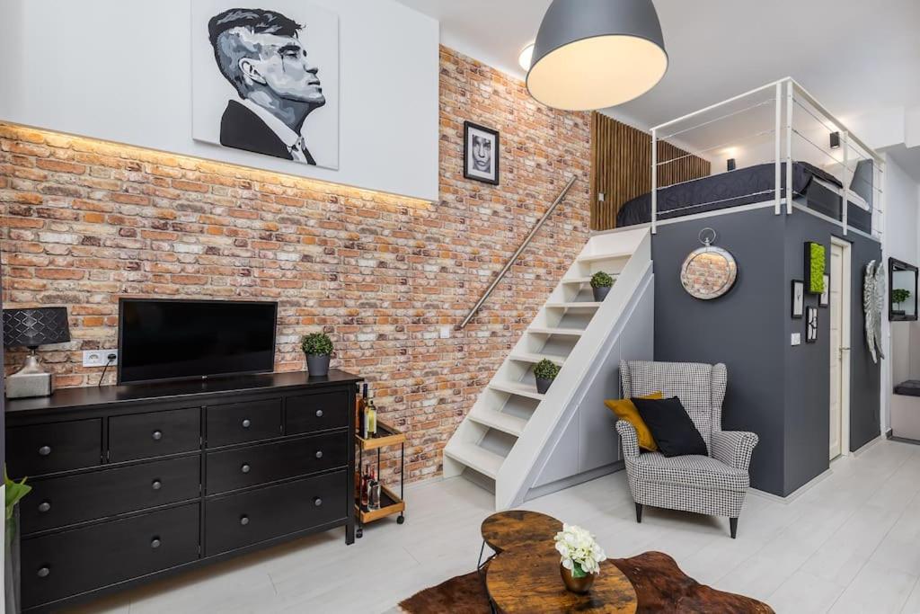 Industrial By Danube, Margaret Island Apartamento *
